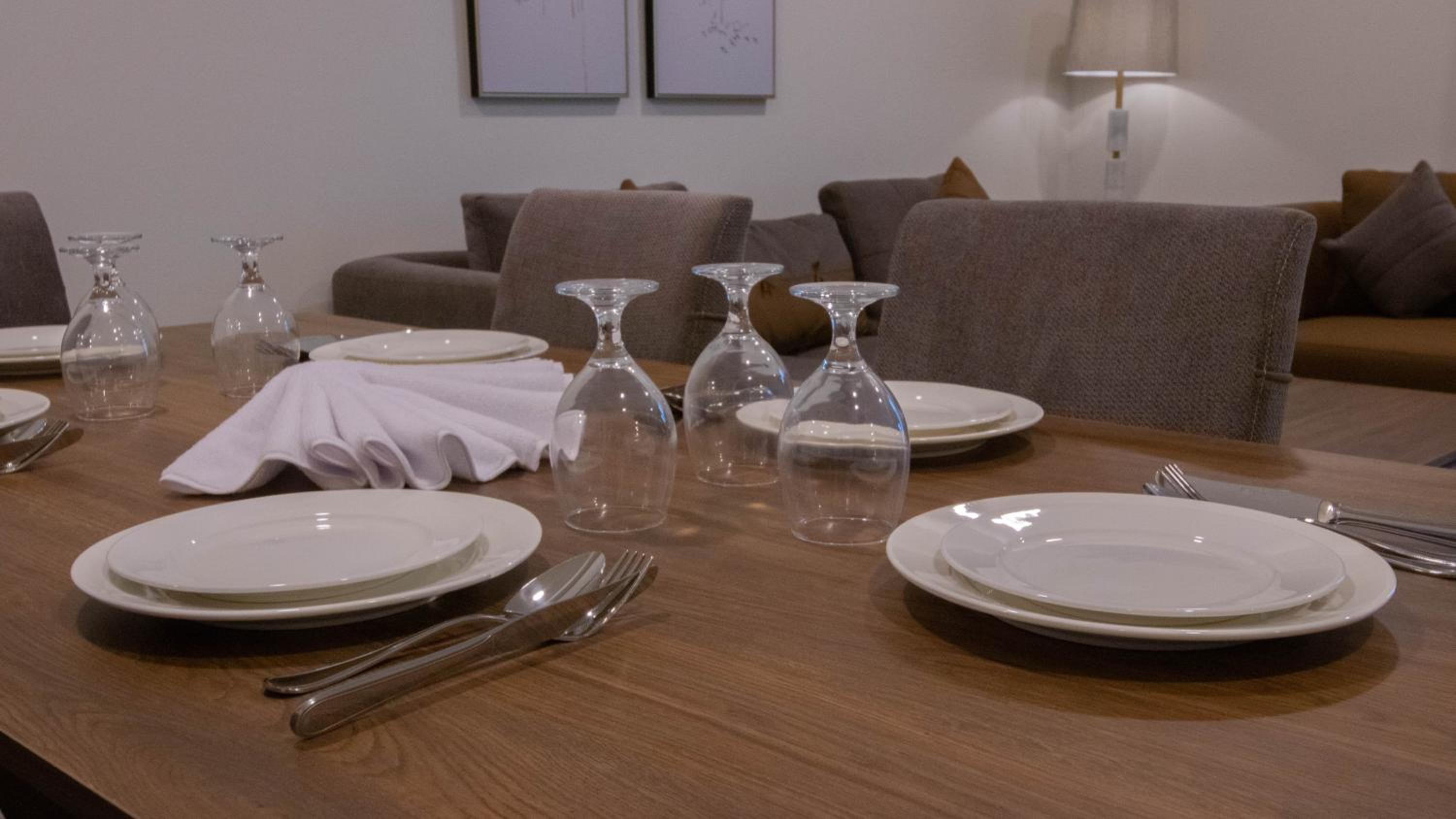 BW Suites & Spa 45/60