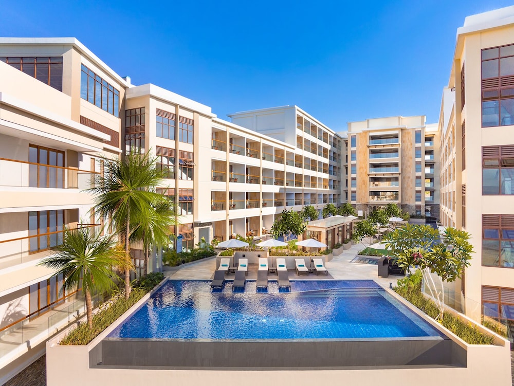 Henann Premier Coast Resort 26/35