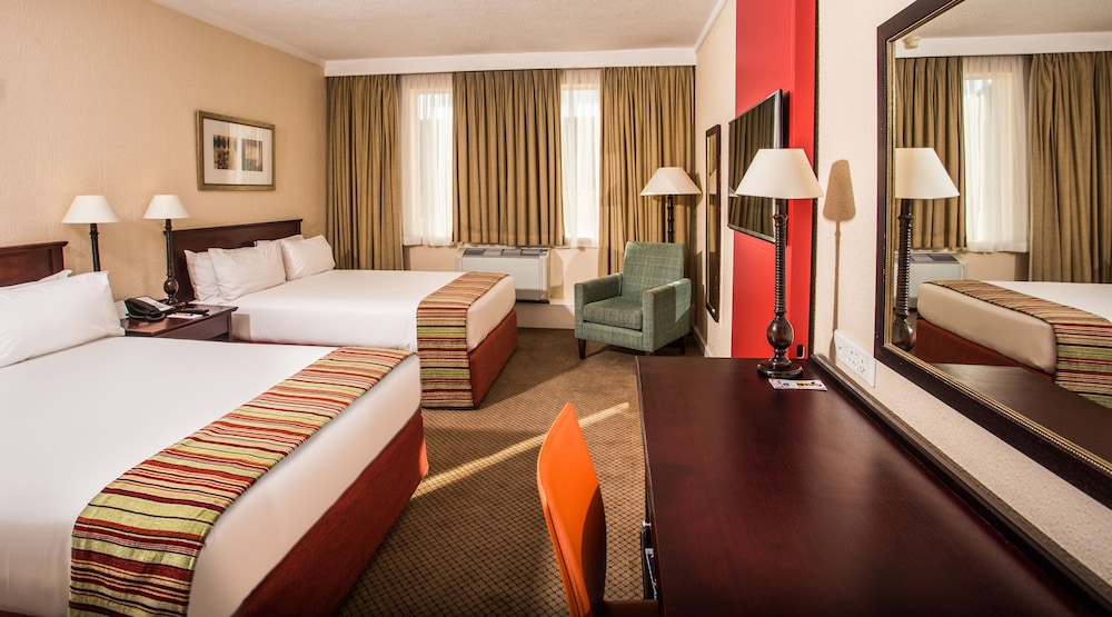 Garden Court Or Tambo International Airport 12/50