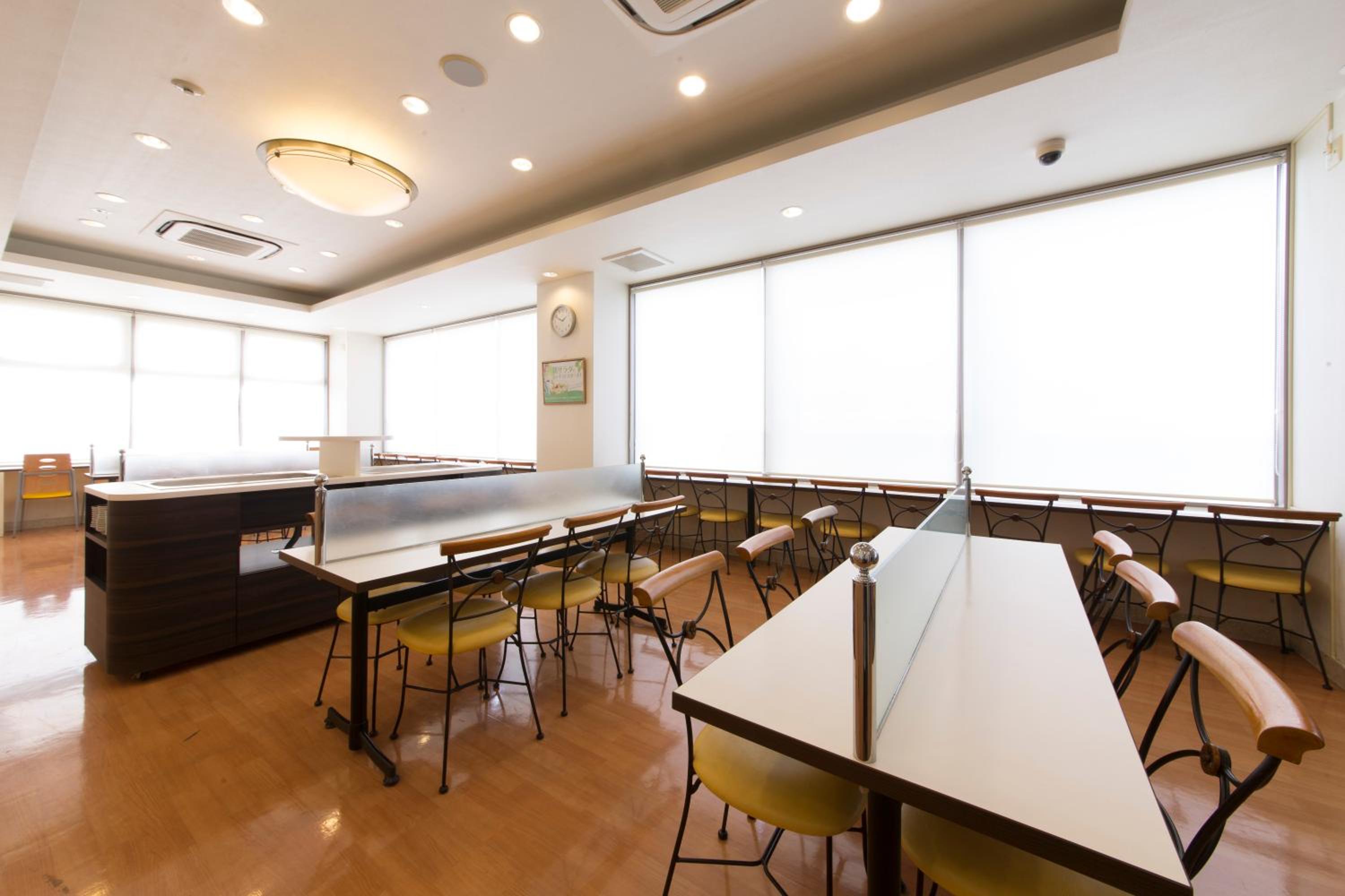 Hotel Econo Kameyama 73/85