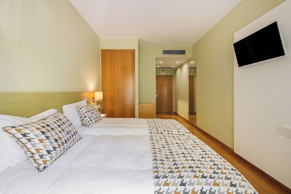 Classic, Twin Beds, Balcony