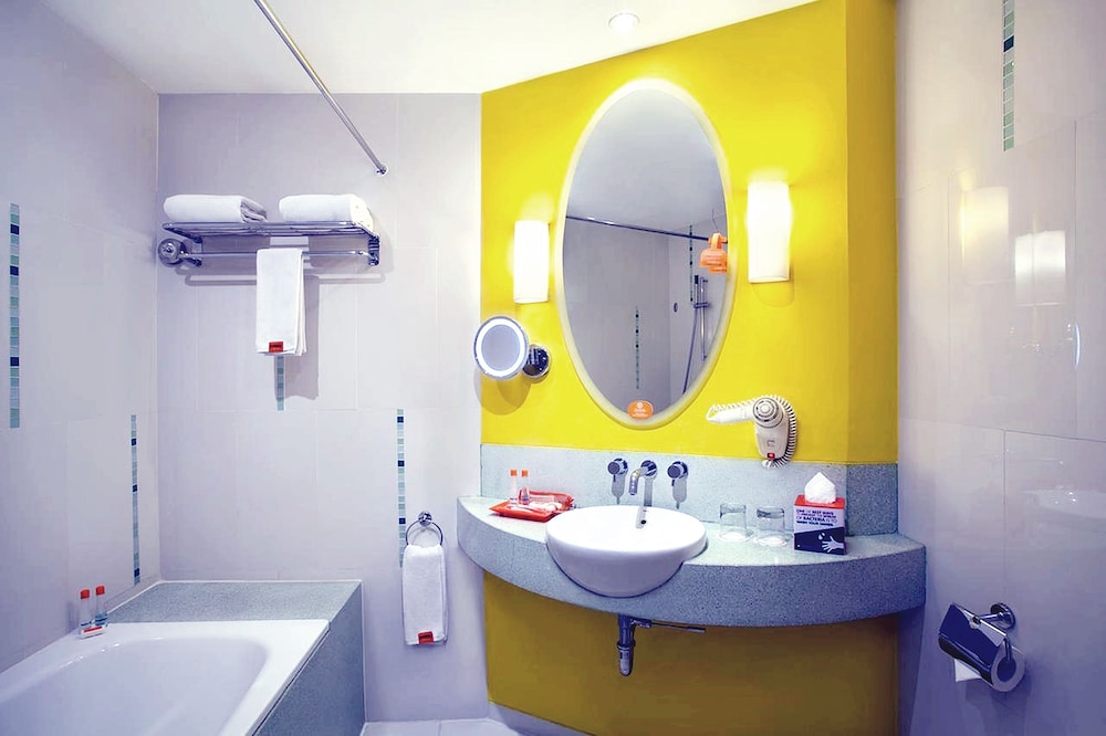 Harris Hotel Conventions Festival Citylink Bandung 50/50