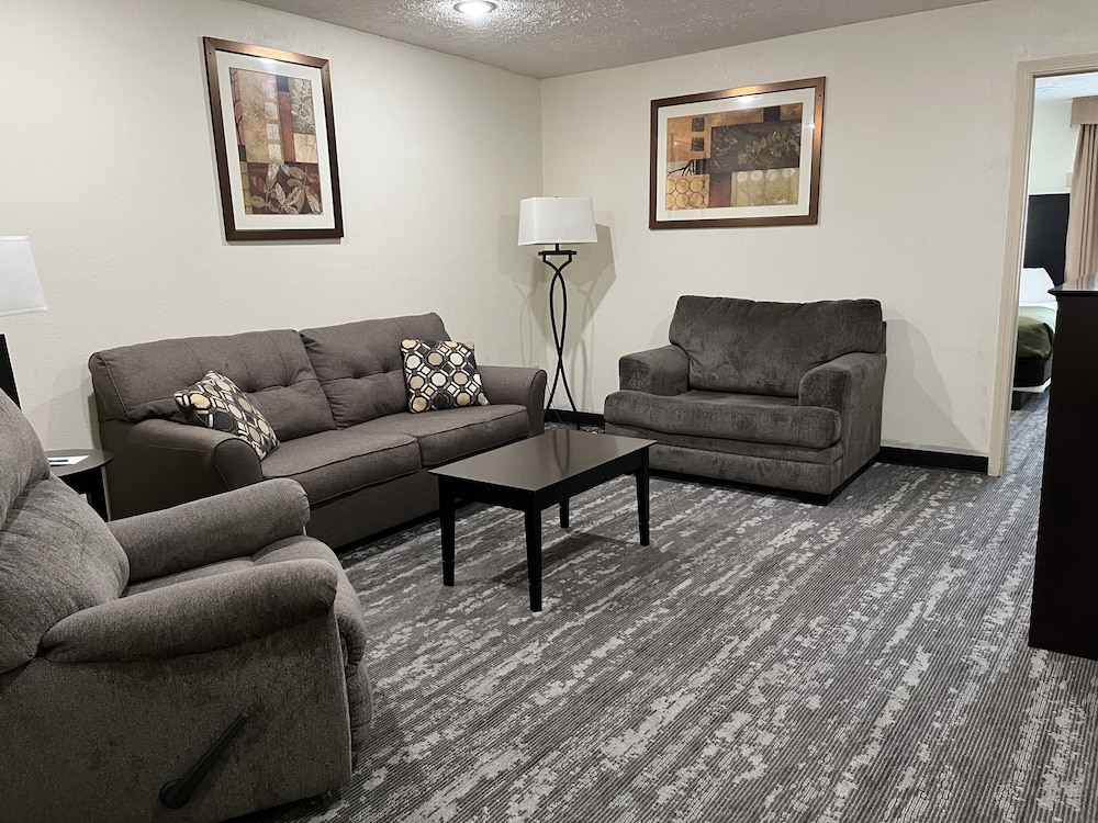 Quality Inn Traverse City 51/63