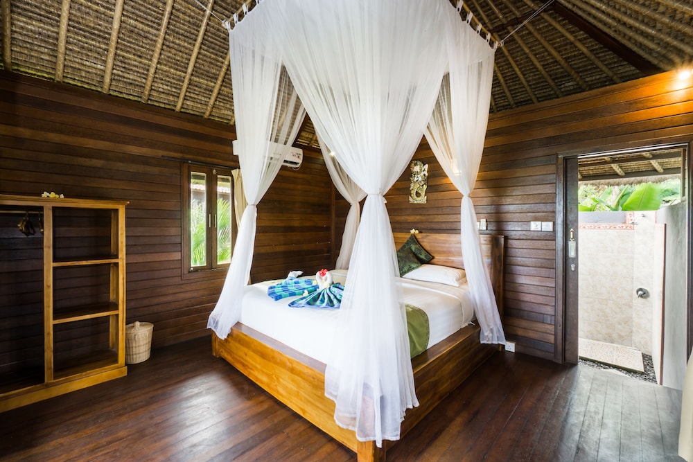 Laguna Reef Huts 26/70