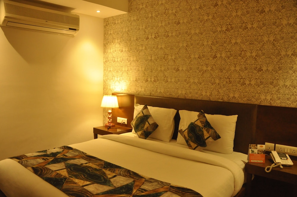 غرفة ديلوكس بسرير كينج، Hotel Arch Plaza 10/10