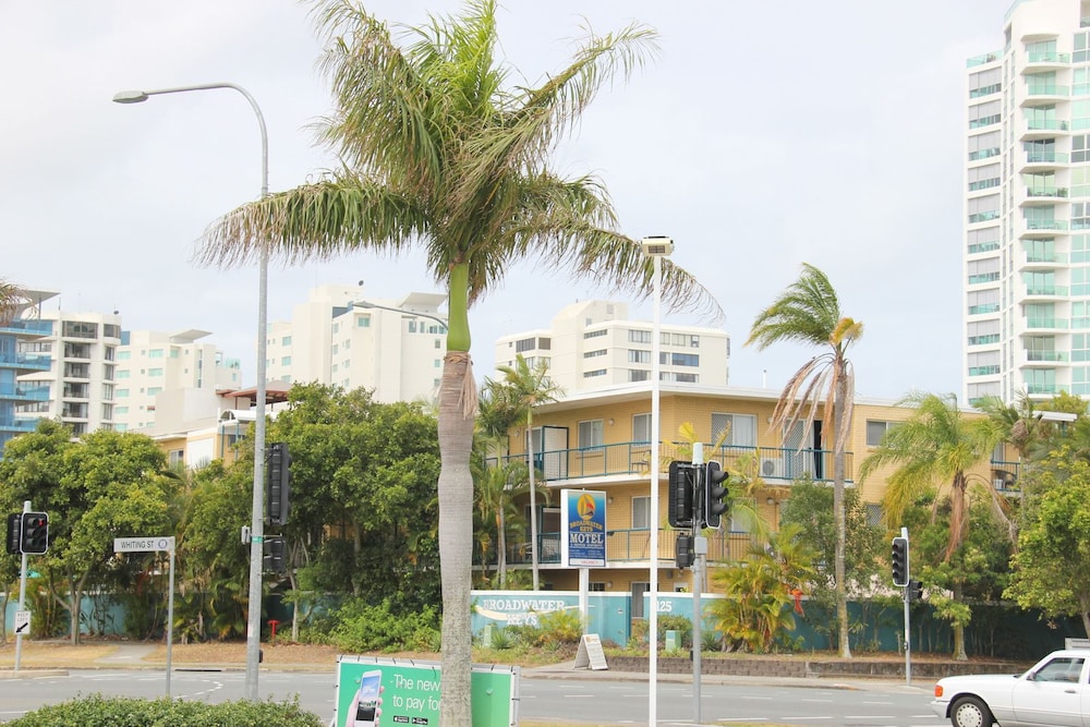 Broadwater Keys 66/72