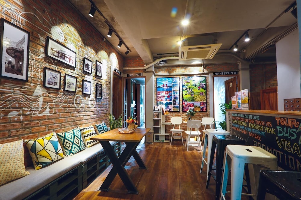 Soft Pillow Hostel - Adults Only 28/45