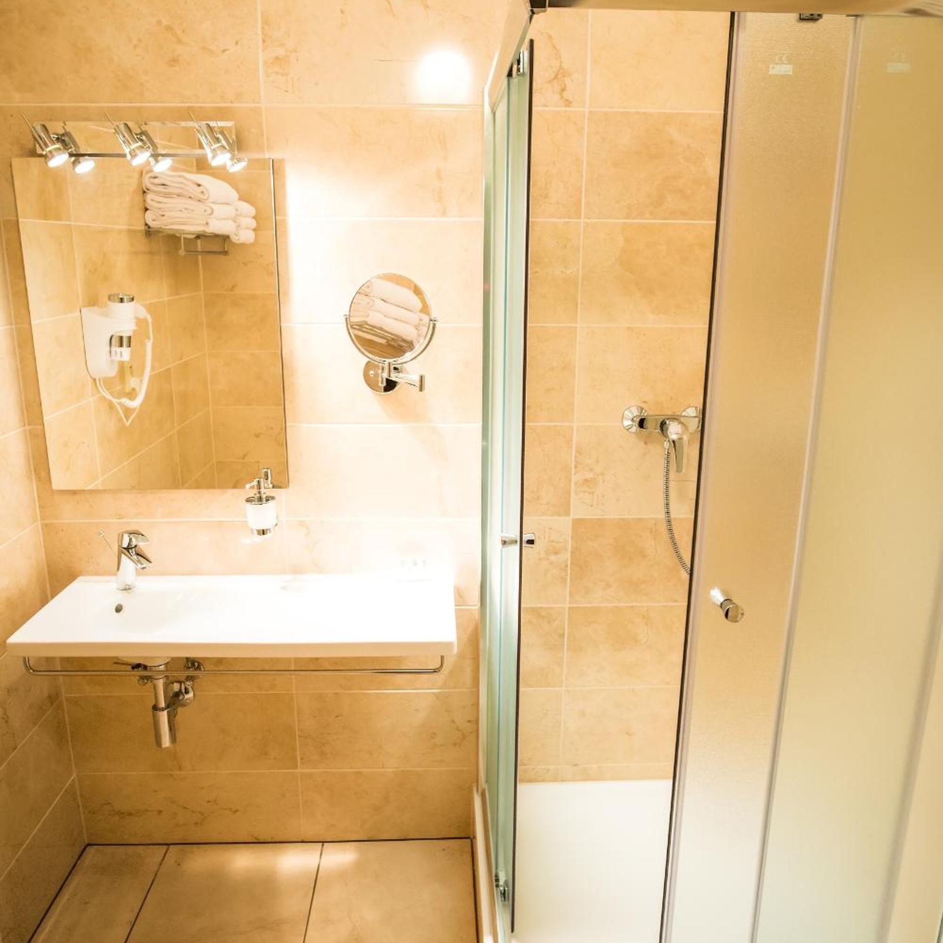 Superior, Triple, Single Bed, Hotel City Bell 8/9