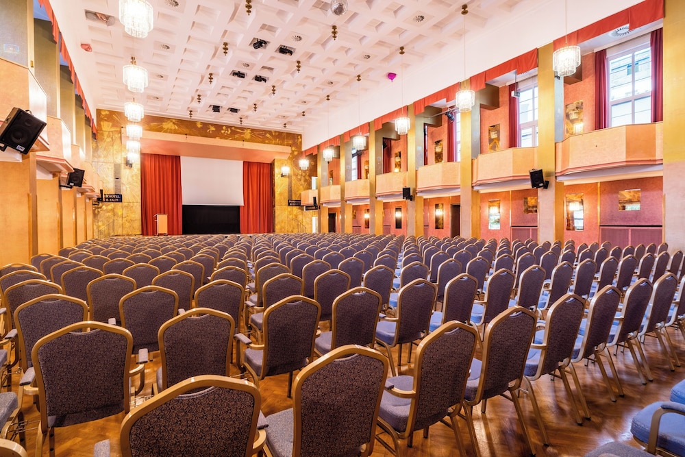 Parkhotel Kurhaus Bad Kreuznach 69/79