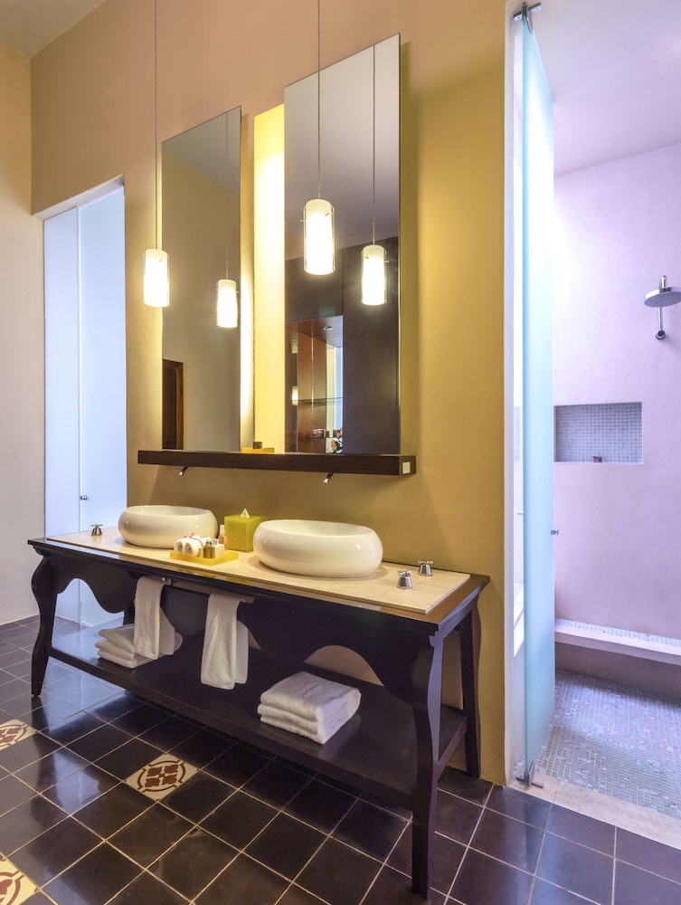 Hotel Rosas And Xocolate 54/60