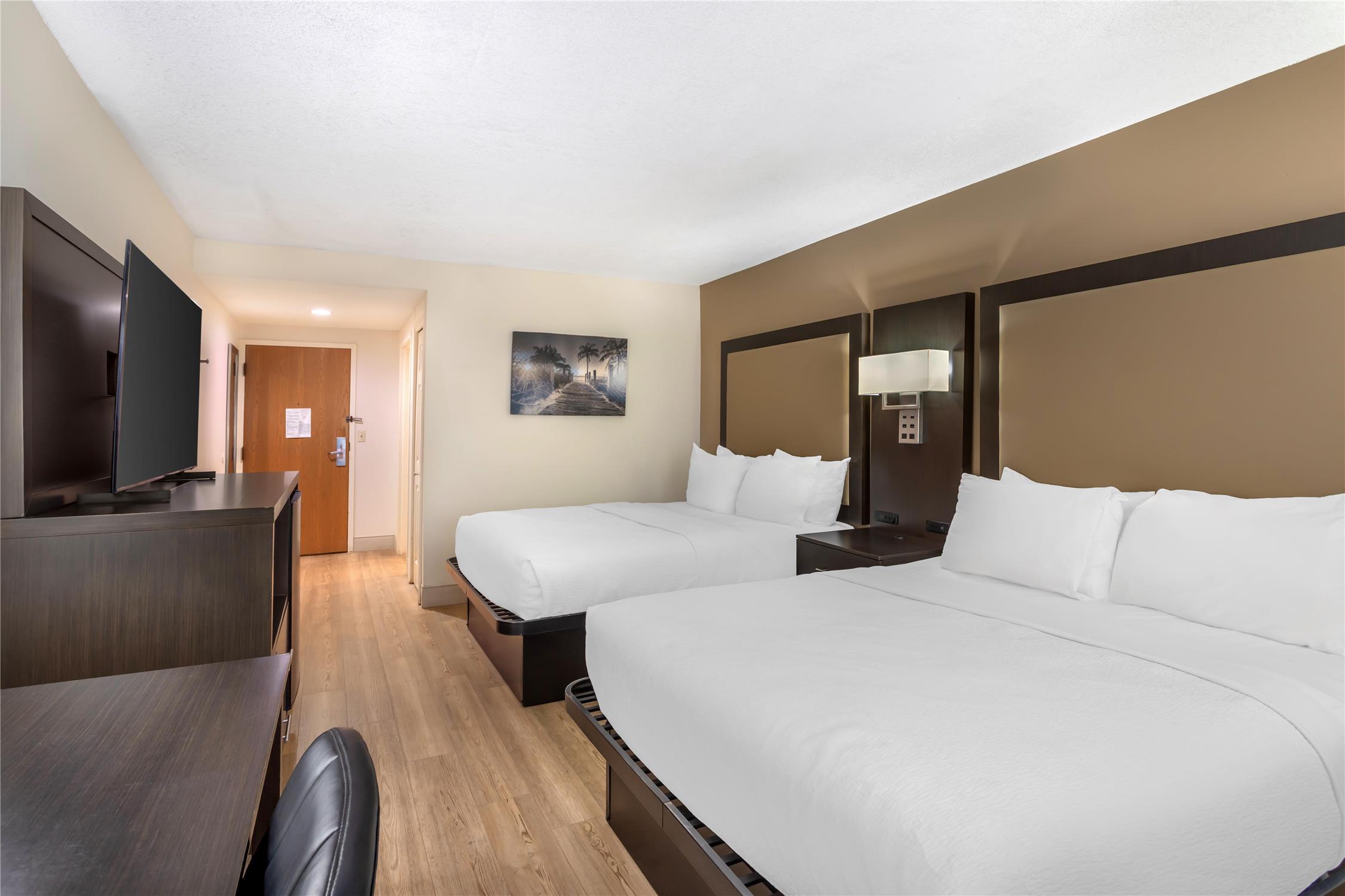 Best Western Plus Madison Inn 11/53