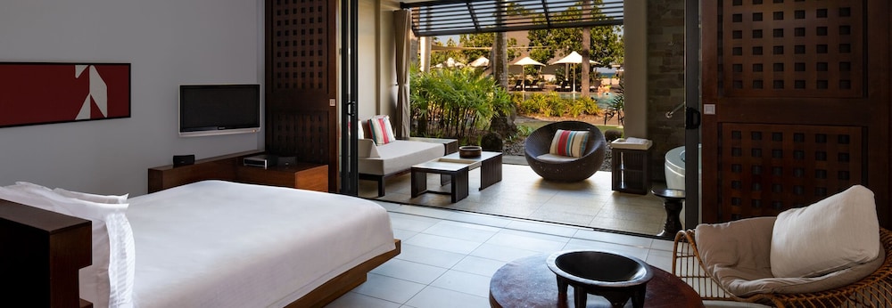 InterContinental Fiji Golf Resort and Spa 34/76