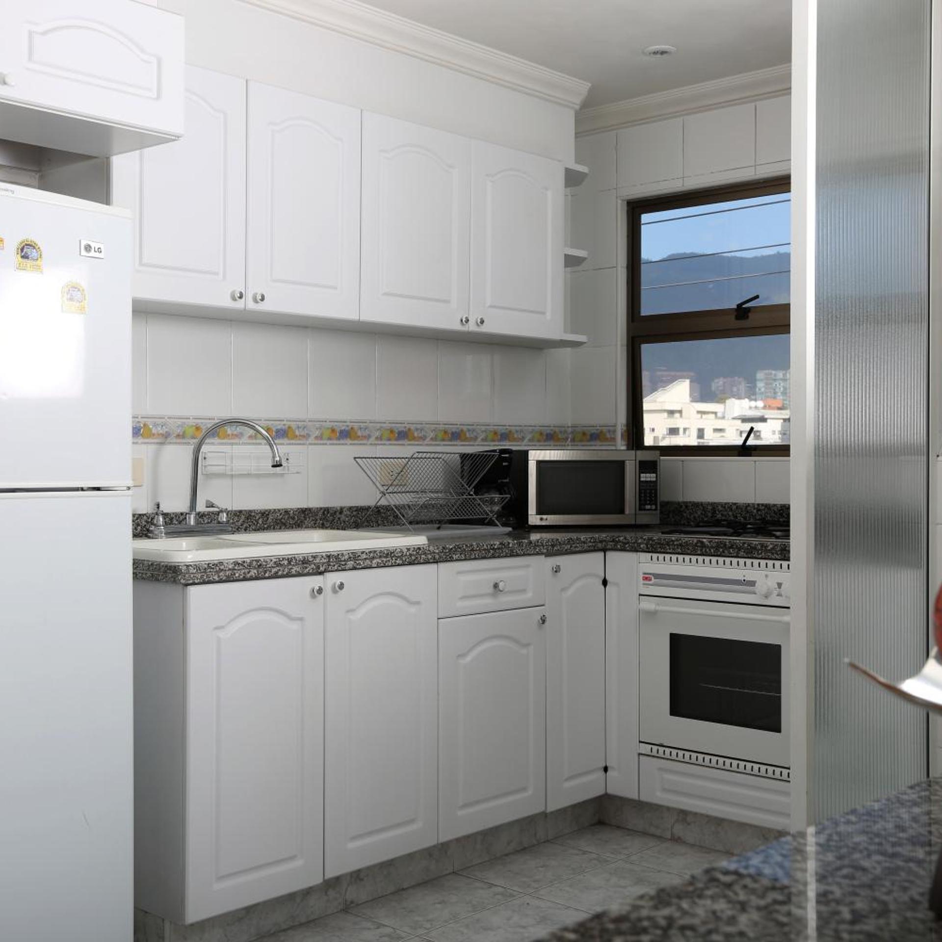 Suites 108 49/55