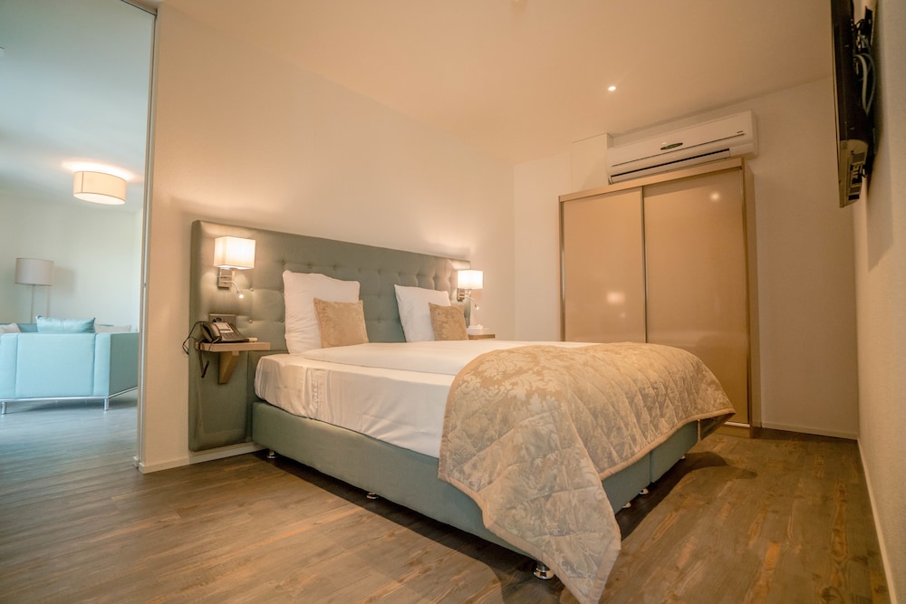 Hotel Swiss Star 24/59