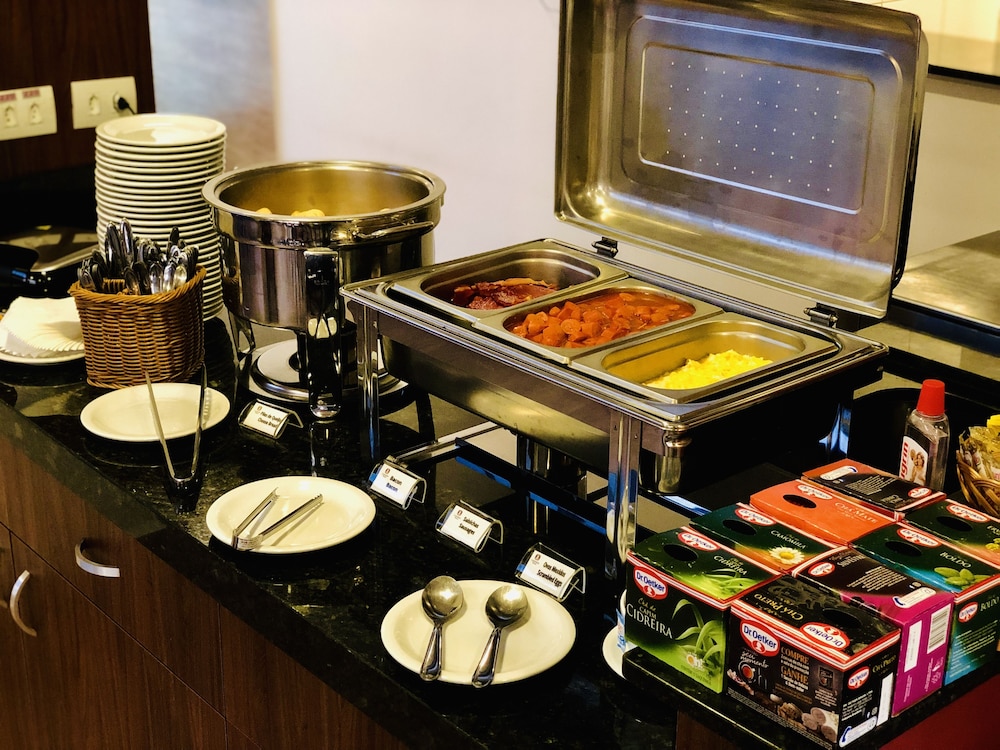 Lummina Hotel Mogi 15/50