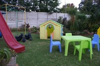 Emerald Guesthouse 55/70