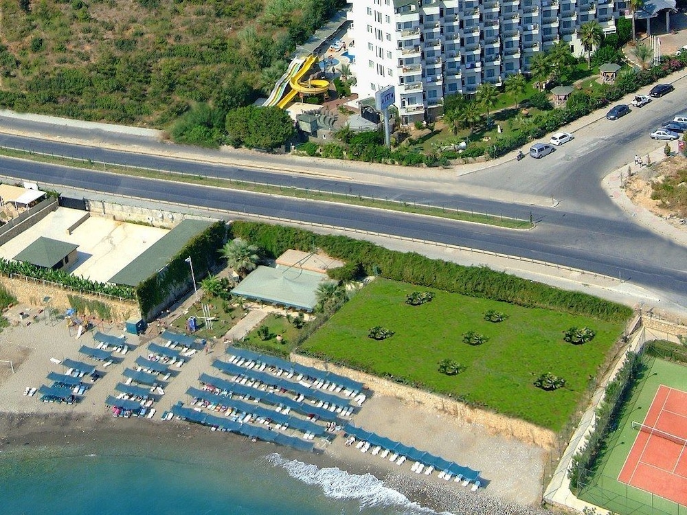 Asrin Beach 54/55