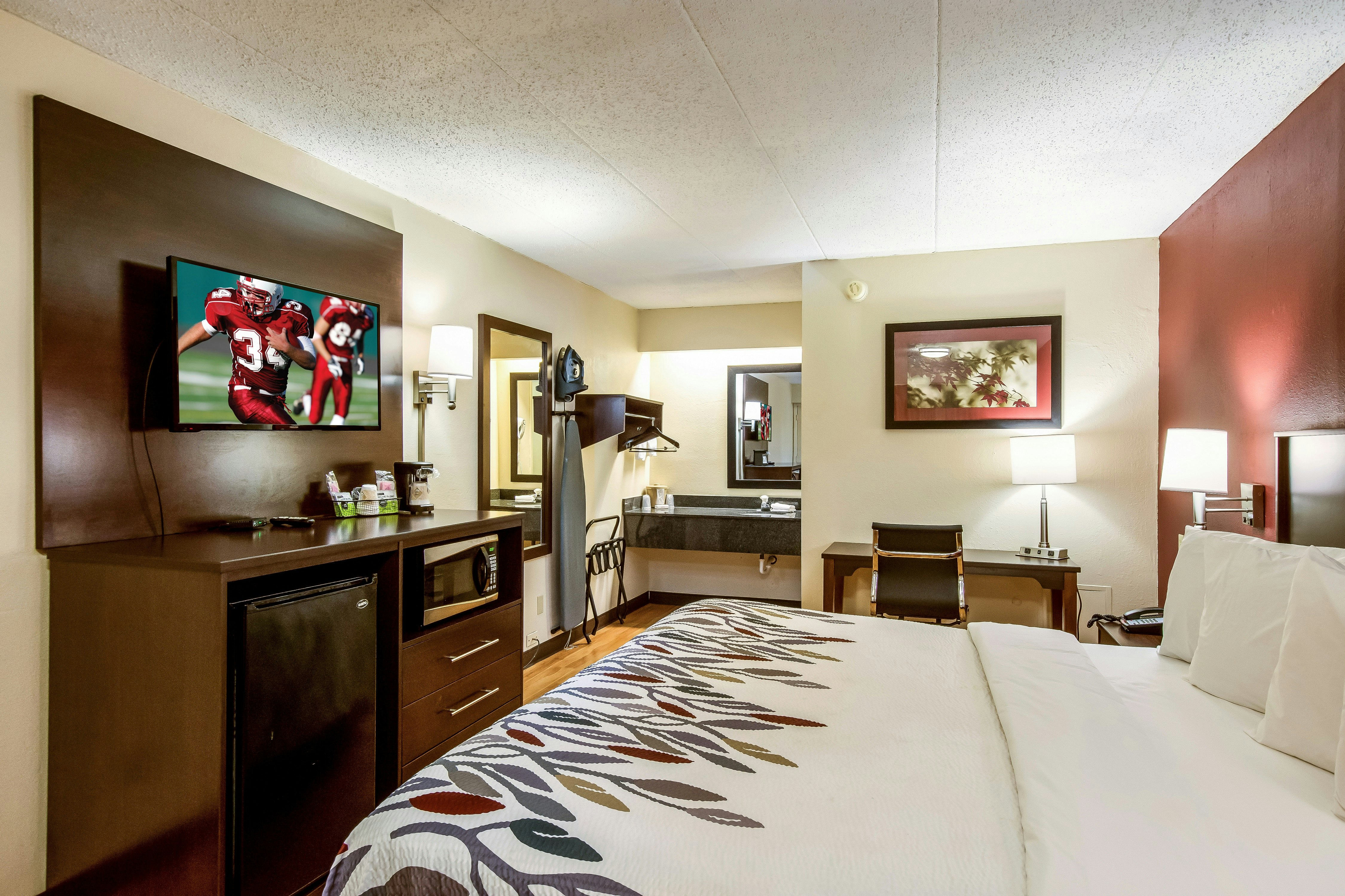 Red Roof Inn Saginaw Frankenmuth 16/24