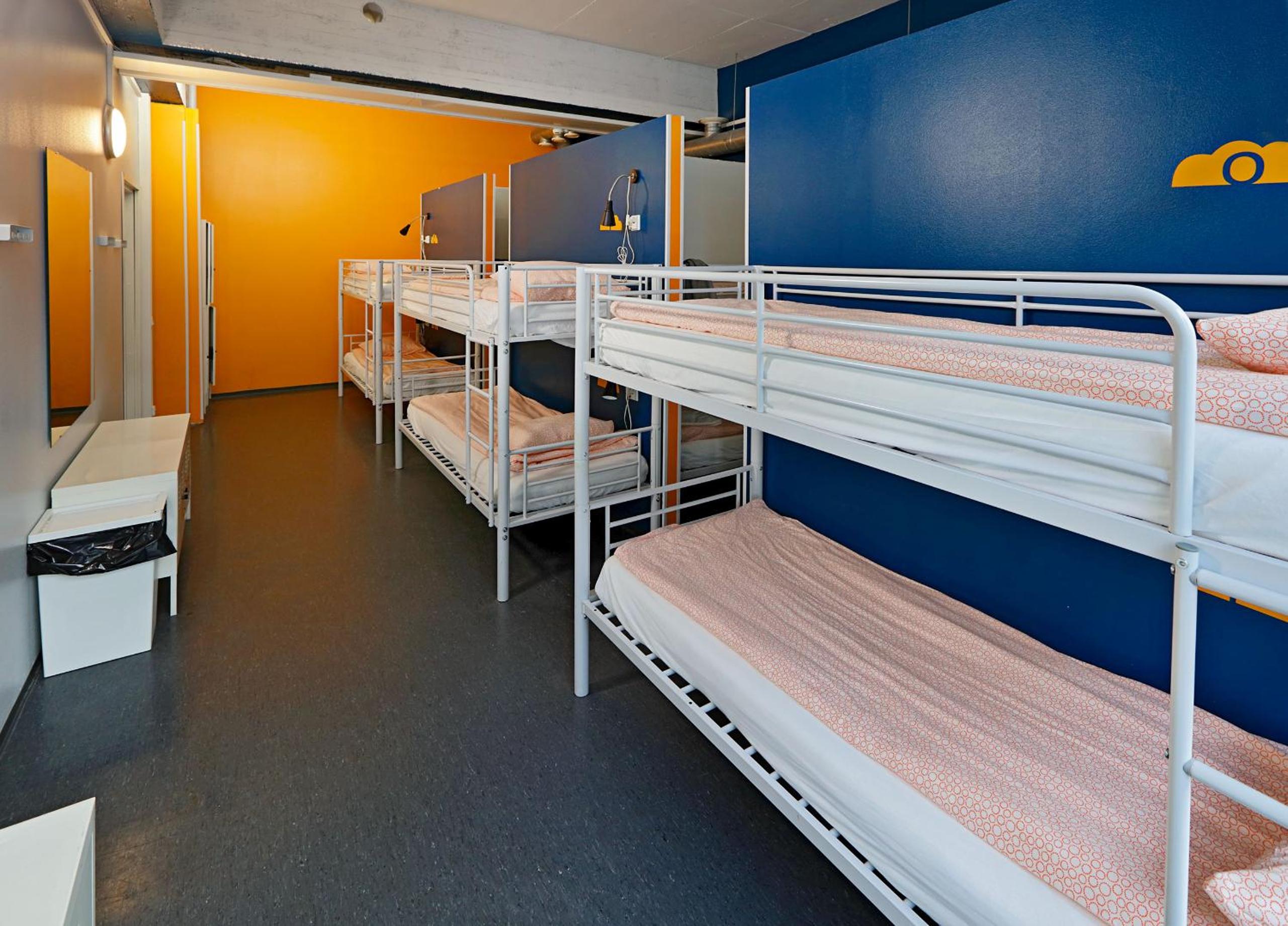 Mixed Dorm, 18 Beds