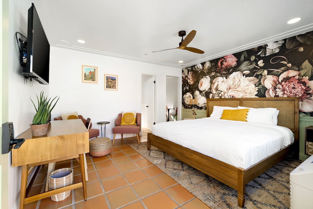 Fleur Noire Hotel 13/50