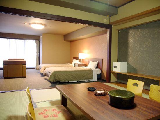 Japanese Western, Twin Beds