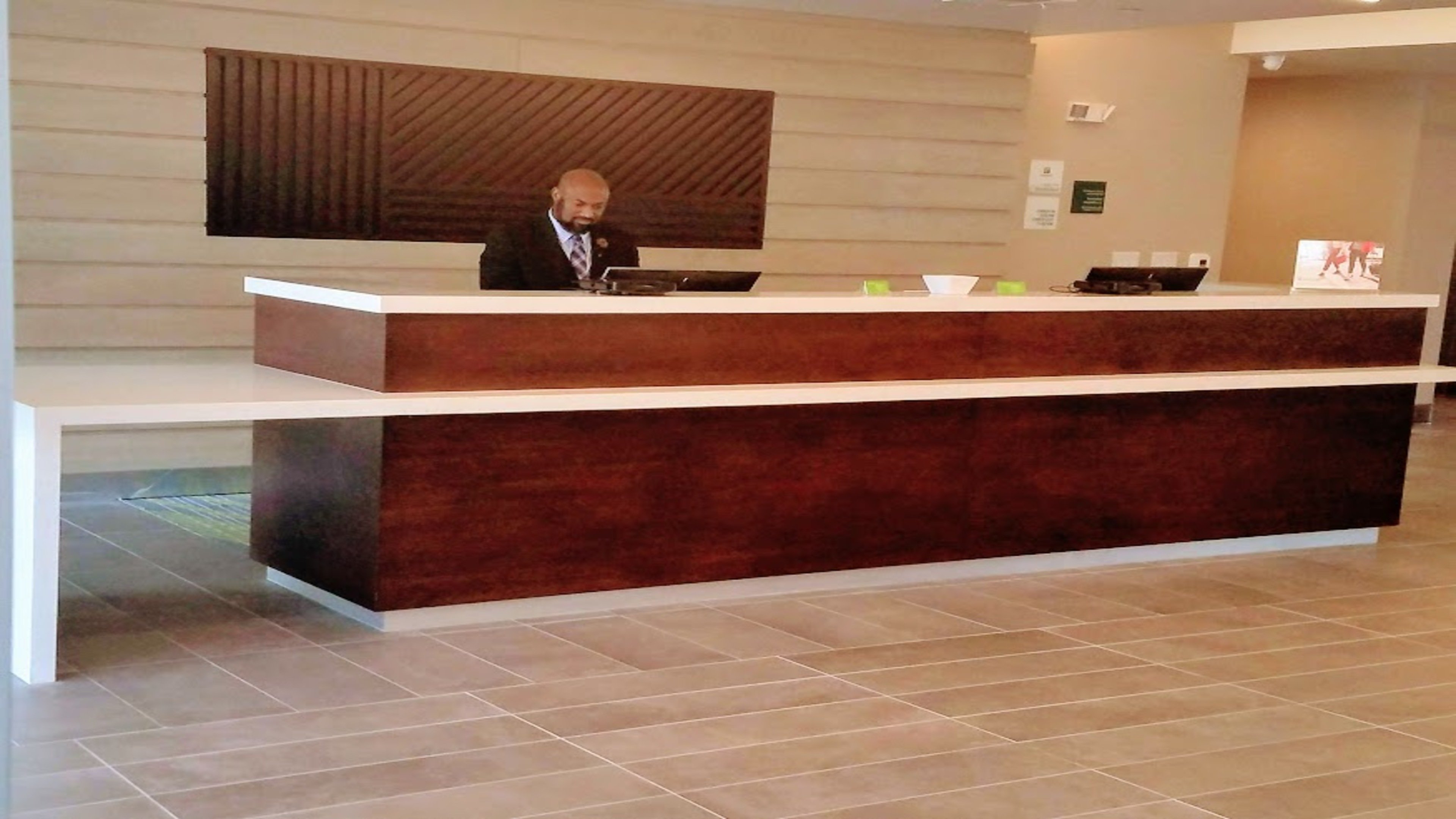 Holiday Inn & Suites Houston NW - Willowbrook 9/60
