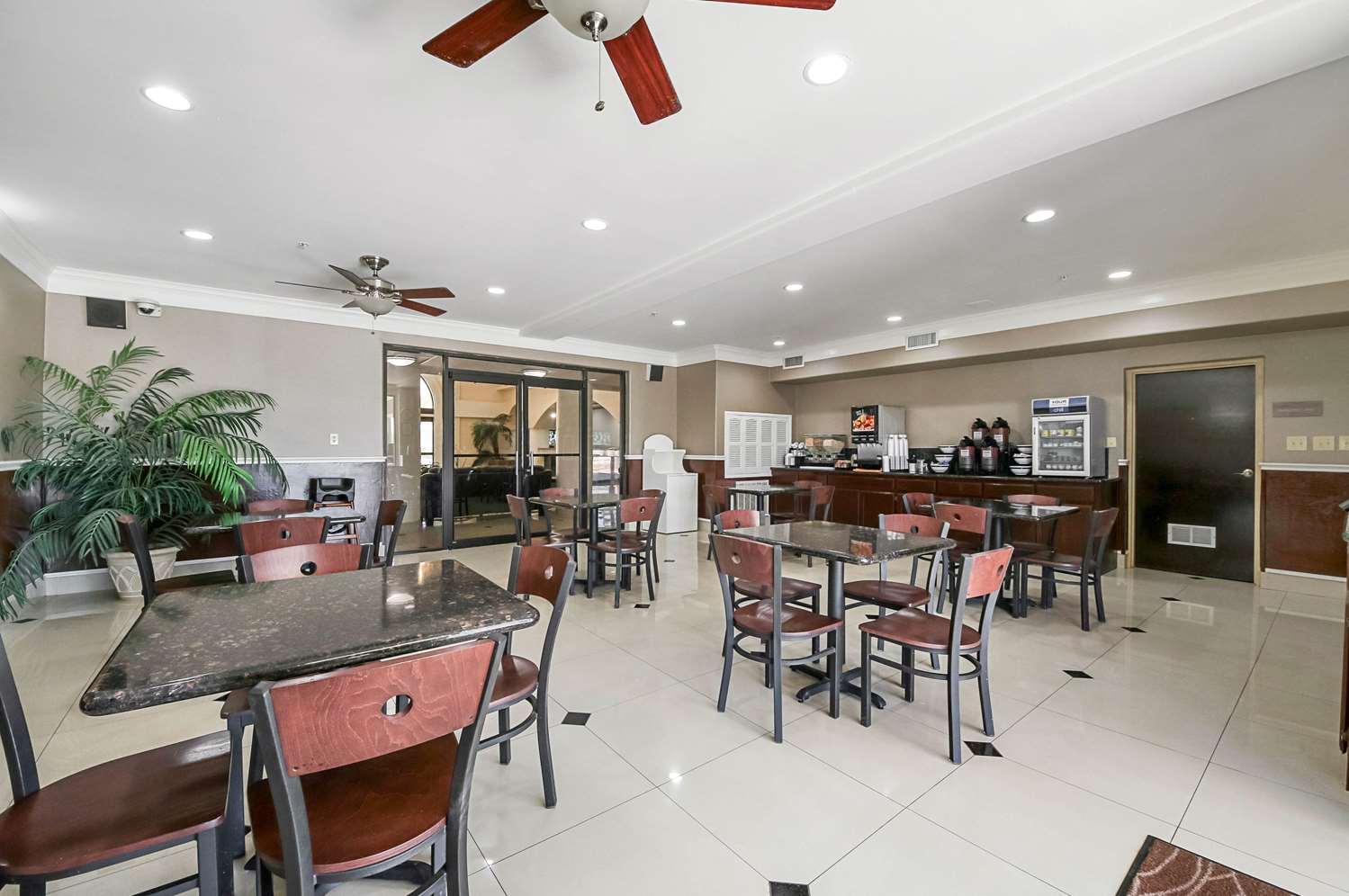 Quality Inn Kingsville Hwy 77 20/25