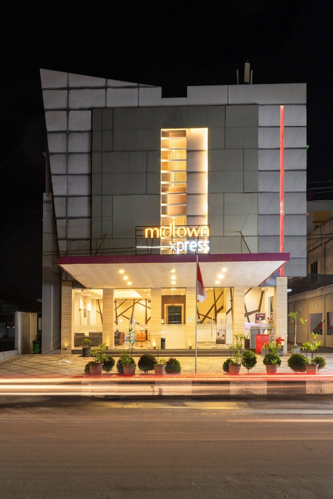 Midtown Xpress Sampit Kalimantan Tengah 7/64
