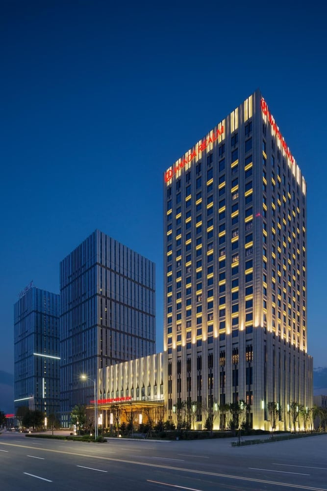 Wanda Realm Chifeng Hotel 1/34