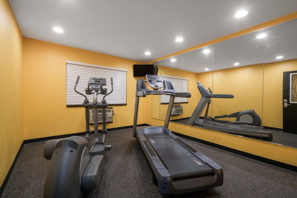 Super 8 By Wyndham Rochester Mayo Clinic Area 22/26