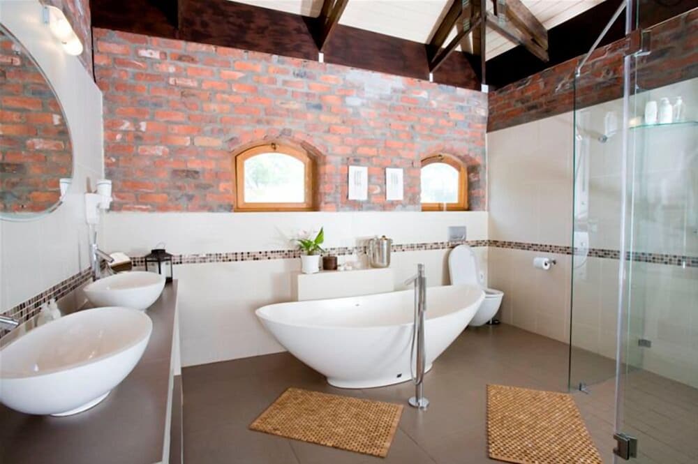 Lovane Boutique Wine Estate & Guesthouse 44/48