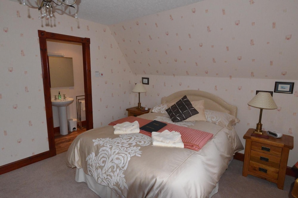 Home Farm Bed and Breakfast 3/47
