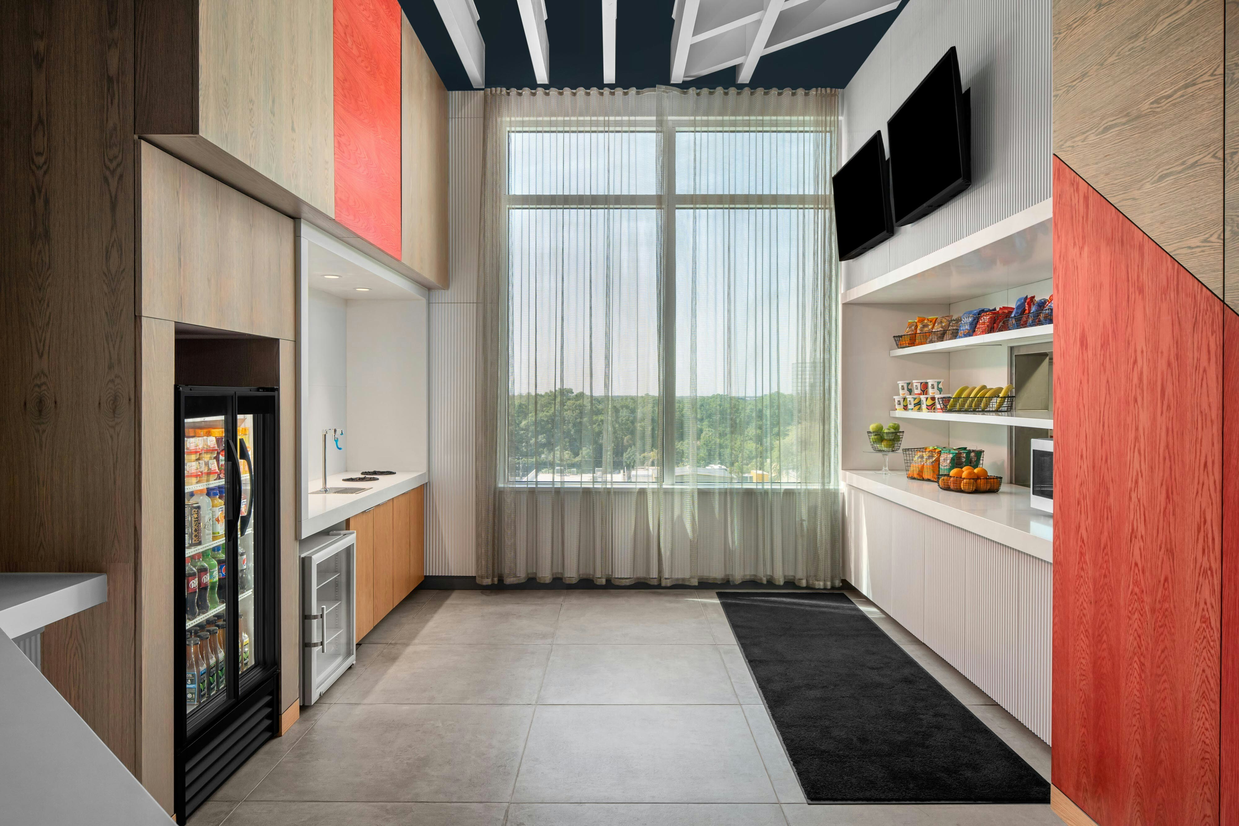 Aloft Tampa Midtown 9/53