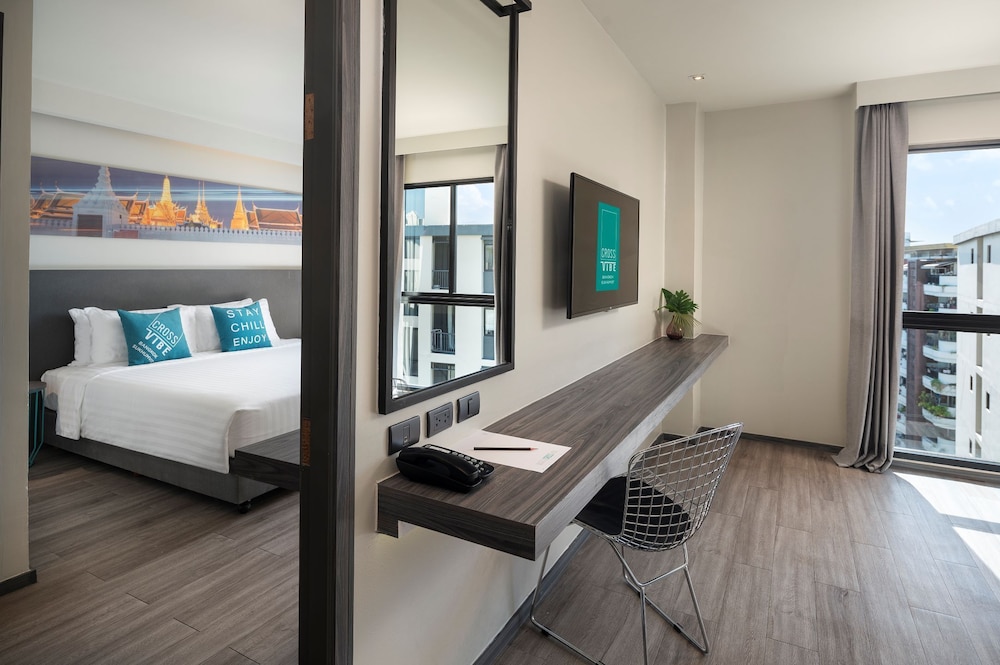 جناح بسرير كوين، Cross Vibe Bangkok Sukhumvit 3/6