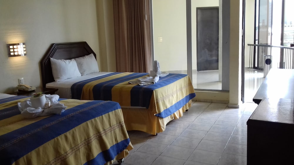 Hotel Ambassador Merida 32/72