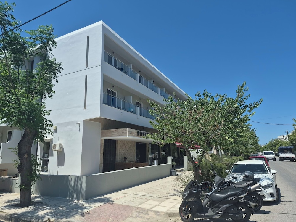 Poseidon Hotel 3/50