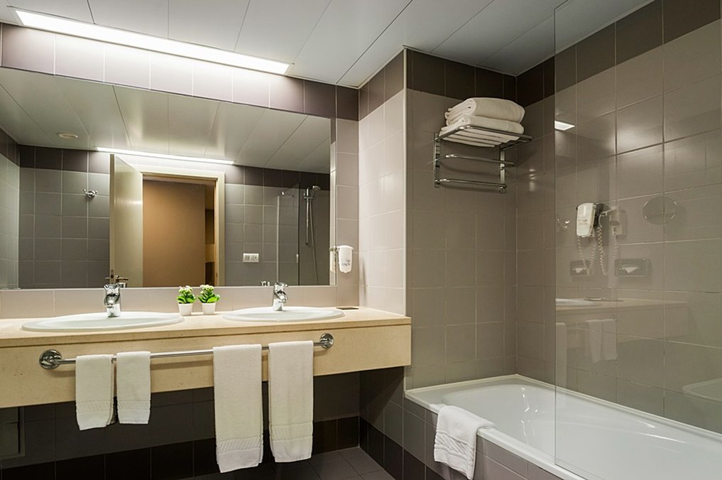 Portus Cale Hotel 45/47