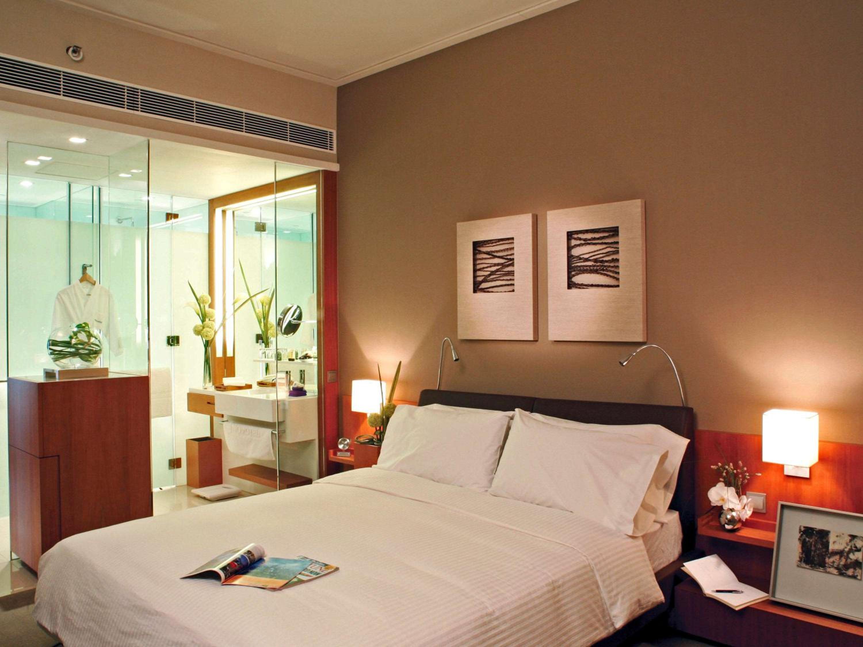 FAMILY, TWIN BEDS, QUEEN BED
