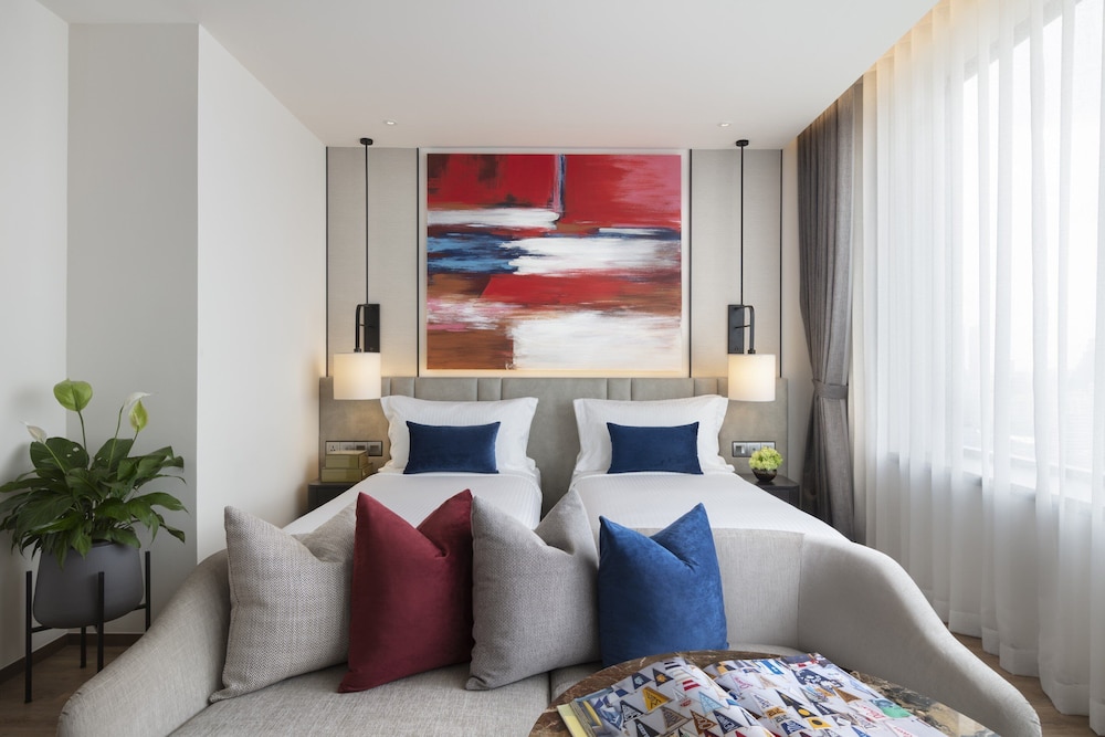 Ascott Embassy Sathorn 33/49