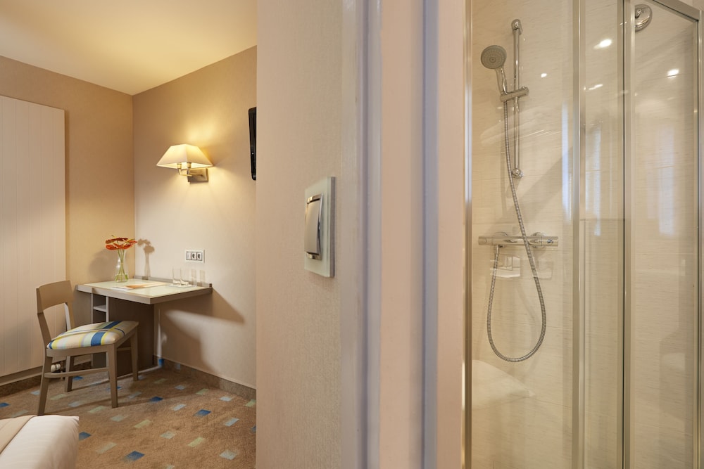 Hotel Alize Grenelle Tour Eiffel 32/32