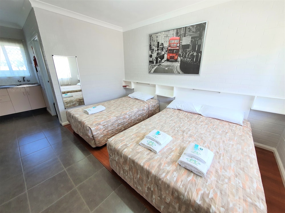 Maria Motel 21/60