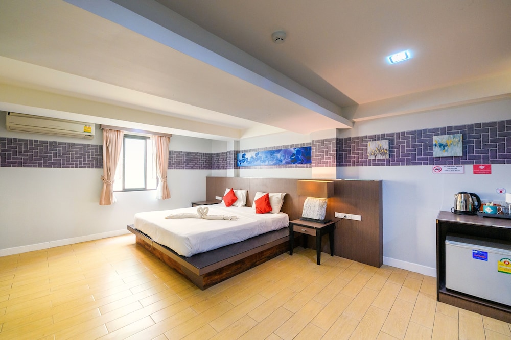Scandia Beach Hotel 10/50