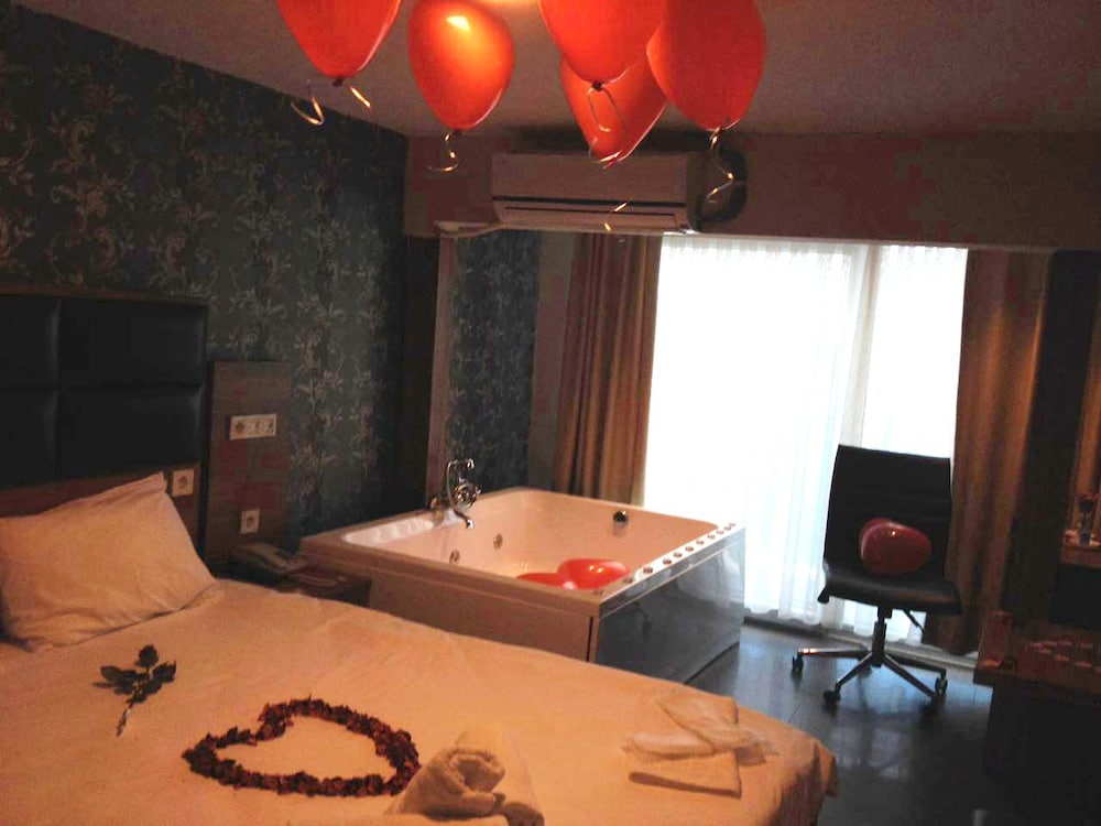 Bayraktar Otel 13/22