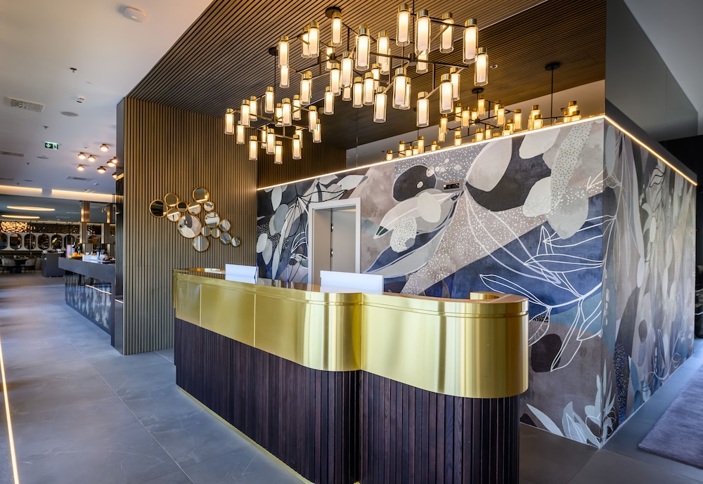 Marinus Beach Hotel 46/56