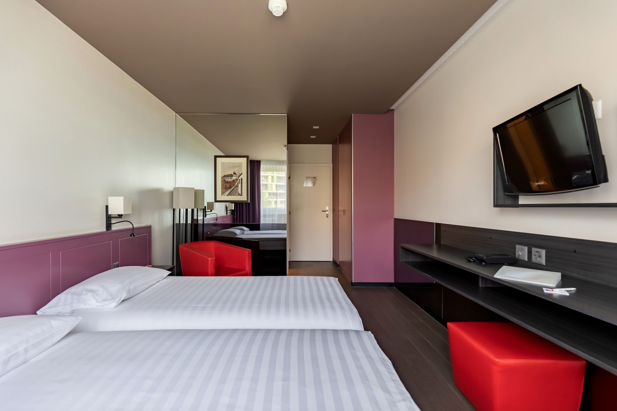 Room 1, Double or Twin Bed