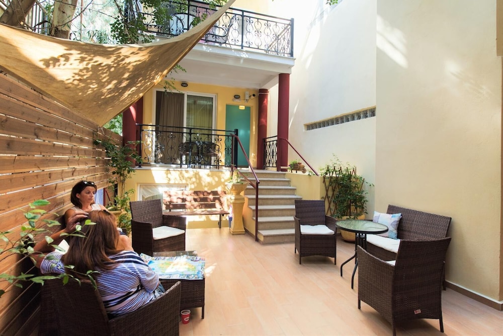 Argo Maisonettes Suites 18/28