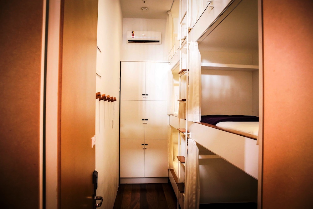Villa 25 Hostel & Suites 27/69