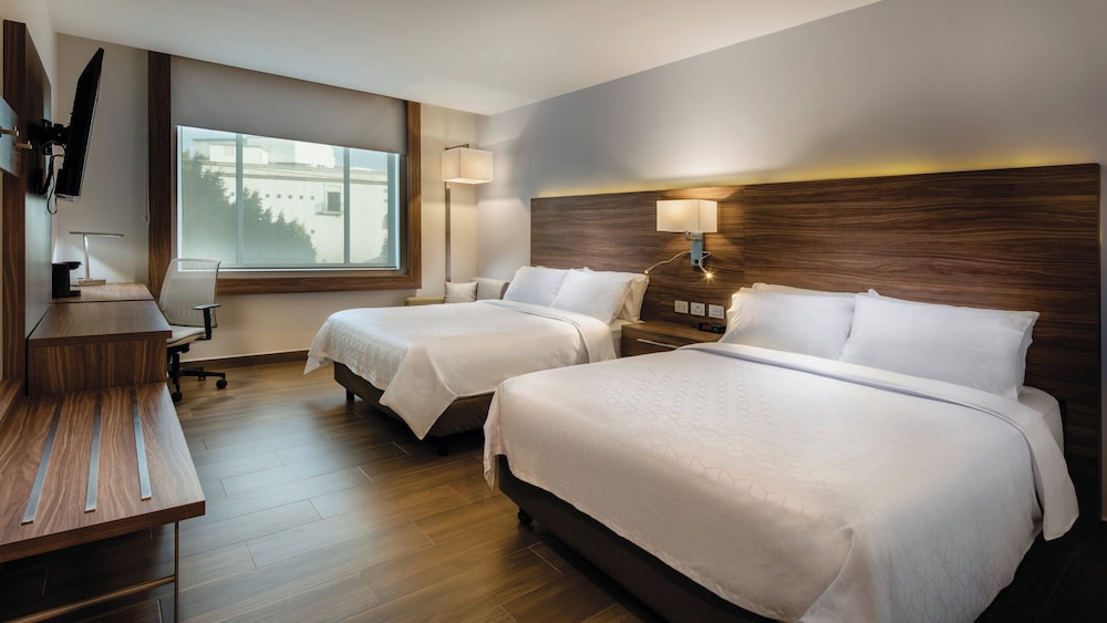 Standard, 2 Queen Beds