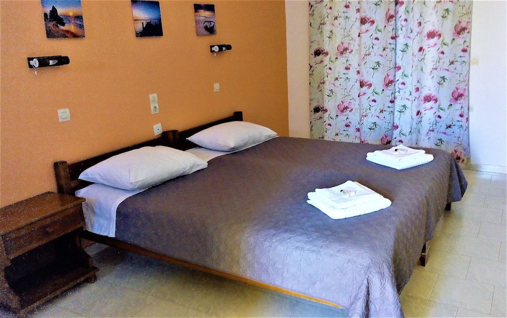 Stars Hotel 17/45