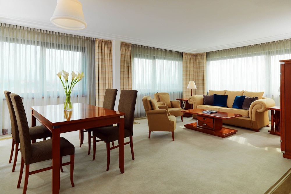 Westin Zagreb Hotel 46/68